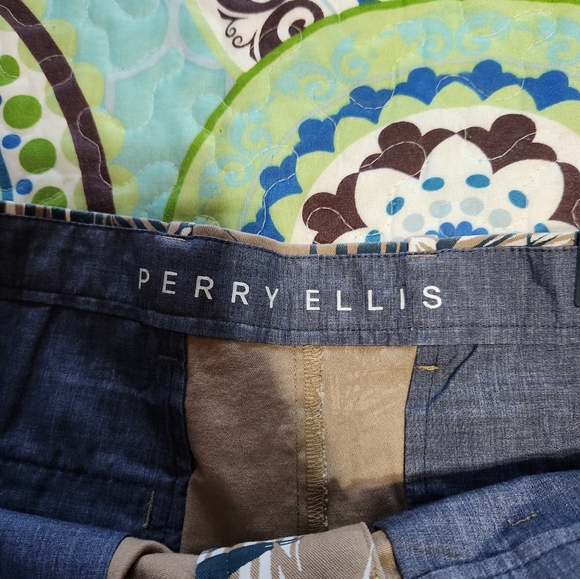 Tropical Palm Print Men's Shorts - Picture 5 of 8